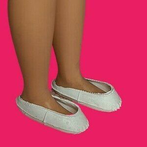 Vtg 1980s Skipper Mattel Barbie or Clone White Ballet Slipper Shoes -soft rubber